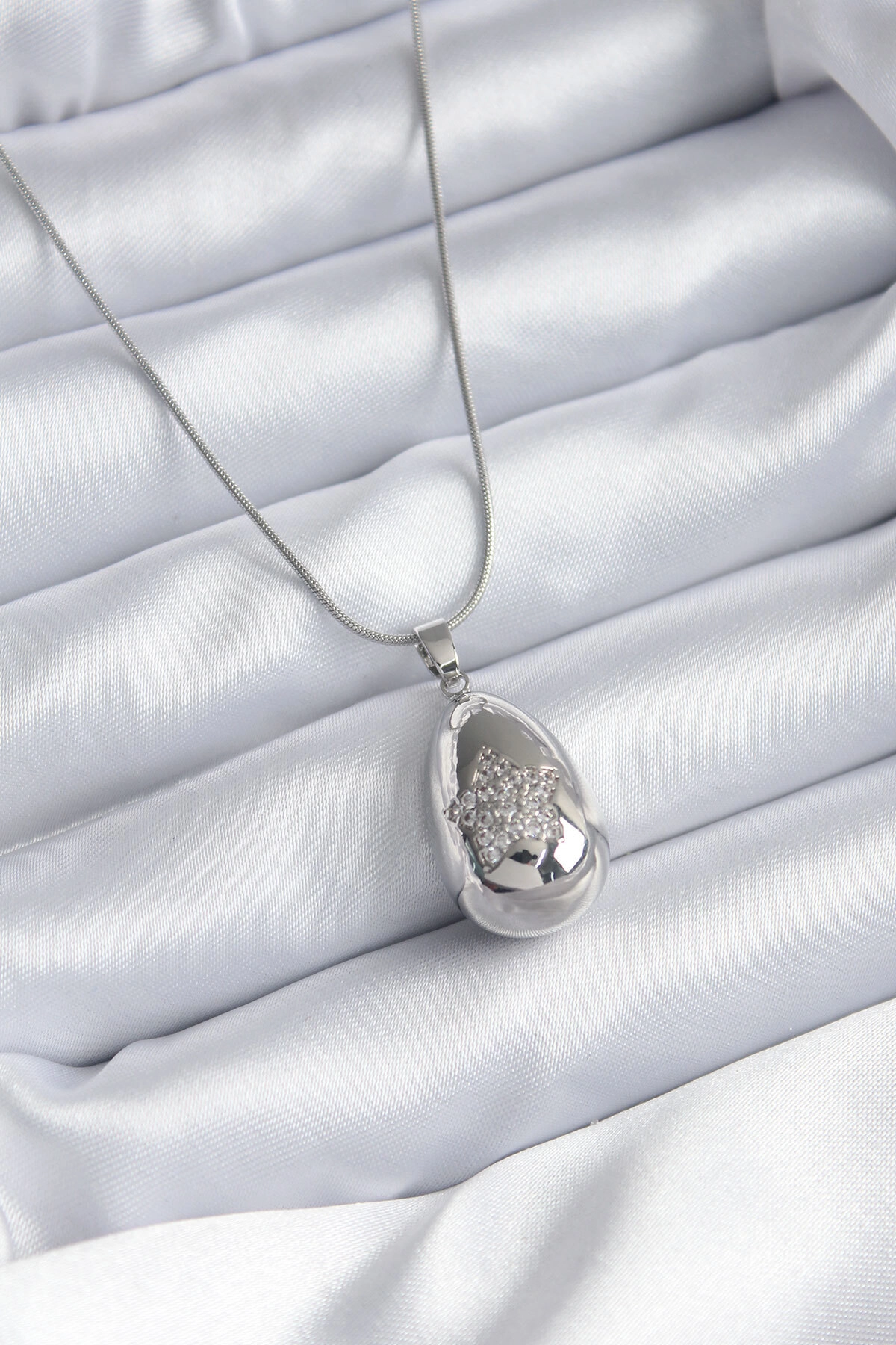 316L Çelik Gümüş Renk Damla Model Yıldız İşleme Zirkon Taş Detay Kadın Kolye-0