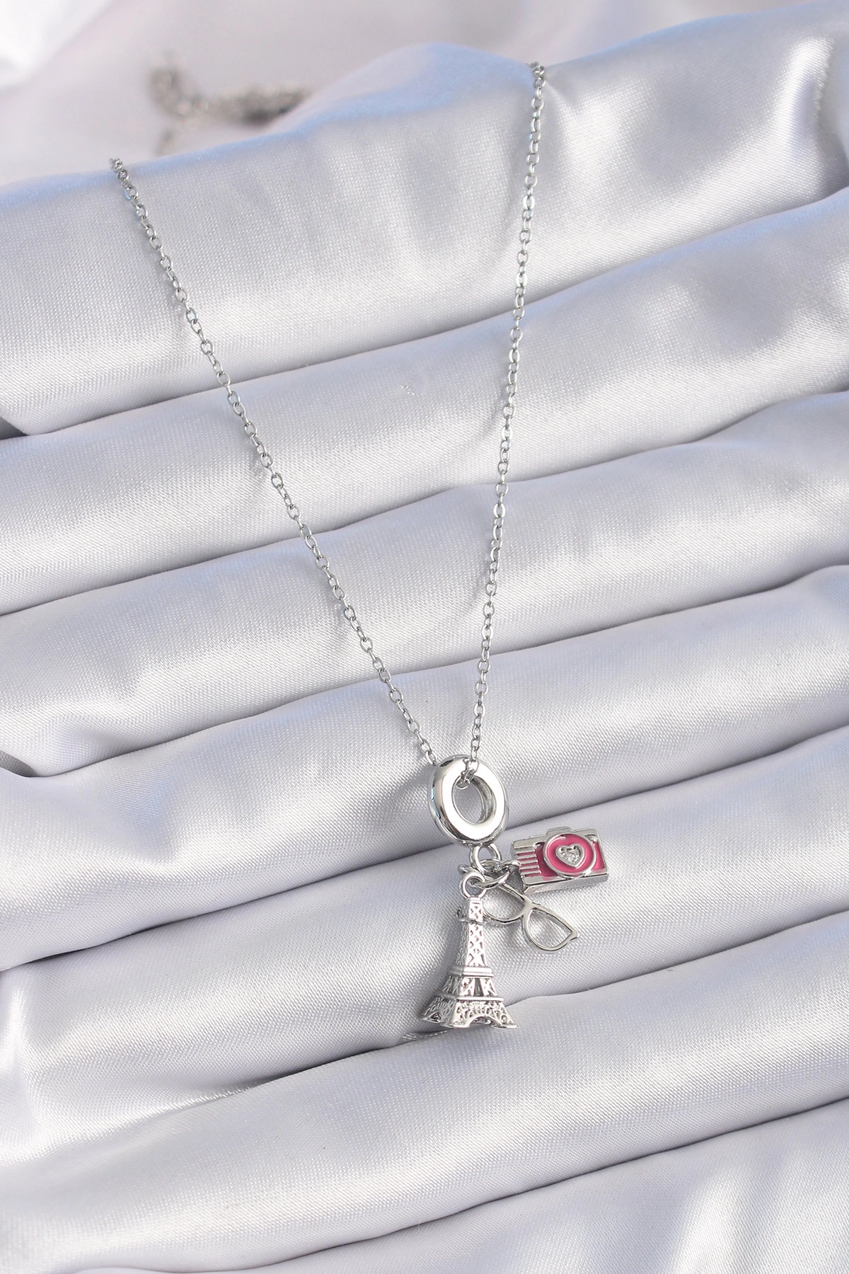 316L Çelik Gümüş Renk Eyfel Kule Fotoğraf Makinesi Model Charm Kadın Kolye-1