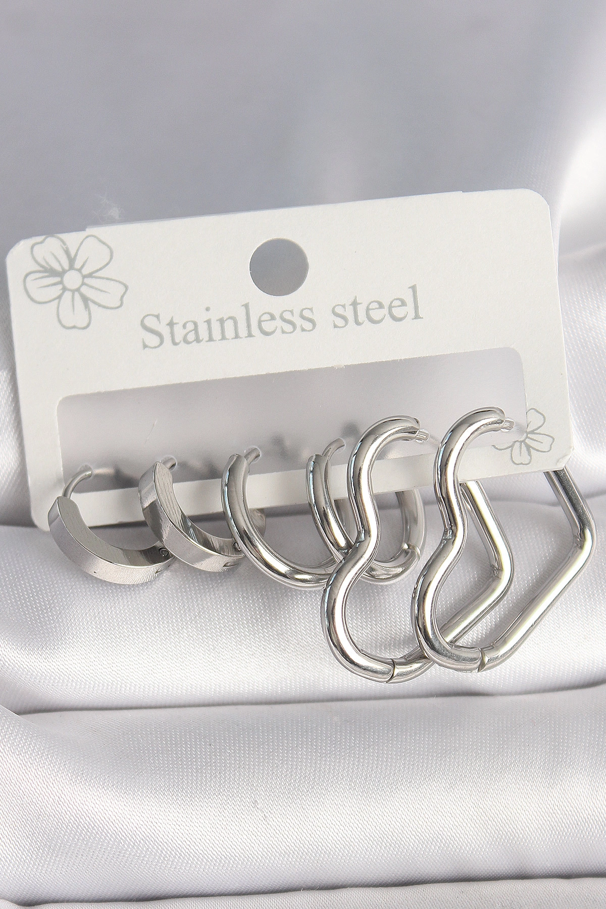 316L Çelik Gümüş Renk Halka Kalp Model Kadın Küpe Seti-0