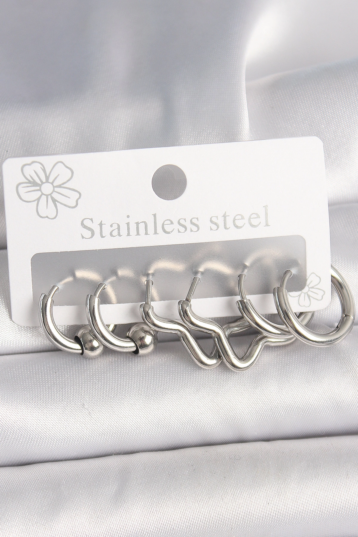 316L Çelik Gümüş Renk Halka Yıldız Model Kadın Küpe Seti-0