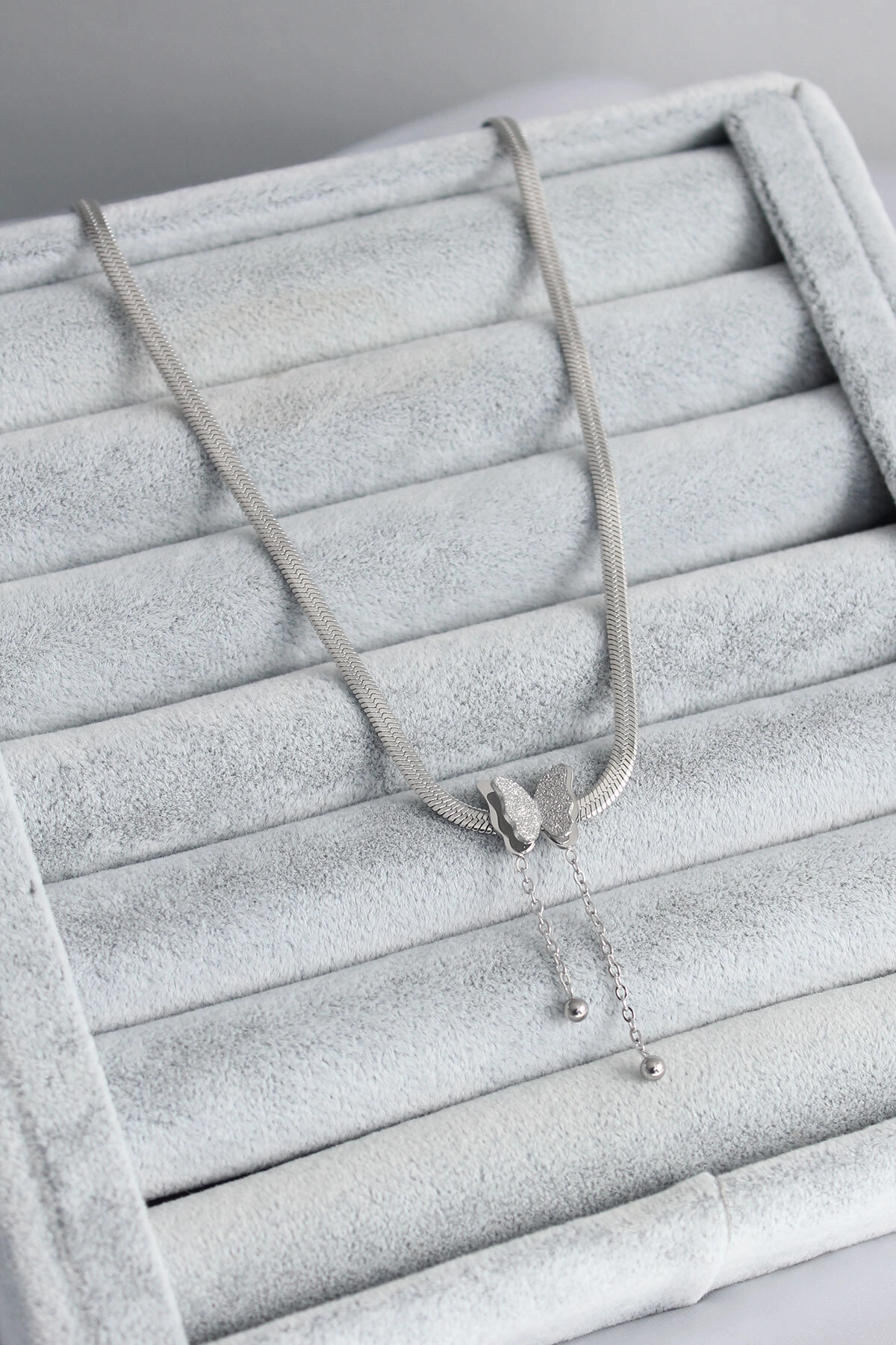 316L Çelik Gümüş Renk İtalyan Zincir Model Simli Kelebek Figür Kadın Kolye-1