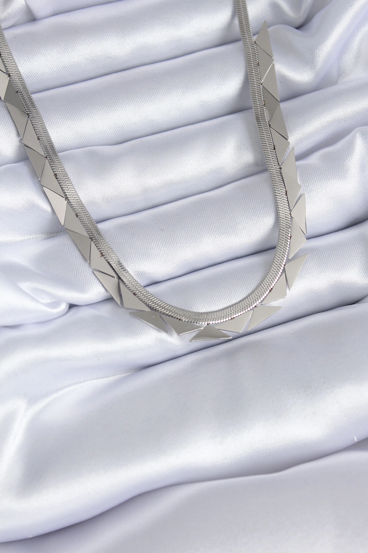 316L Çelik Gümüş Renk İtalyan Zincir Üçgen Model Kadın Kolye-0