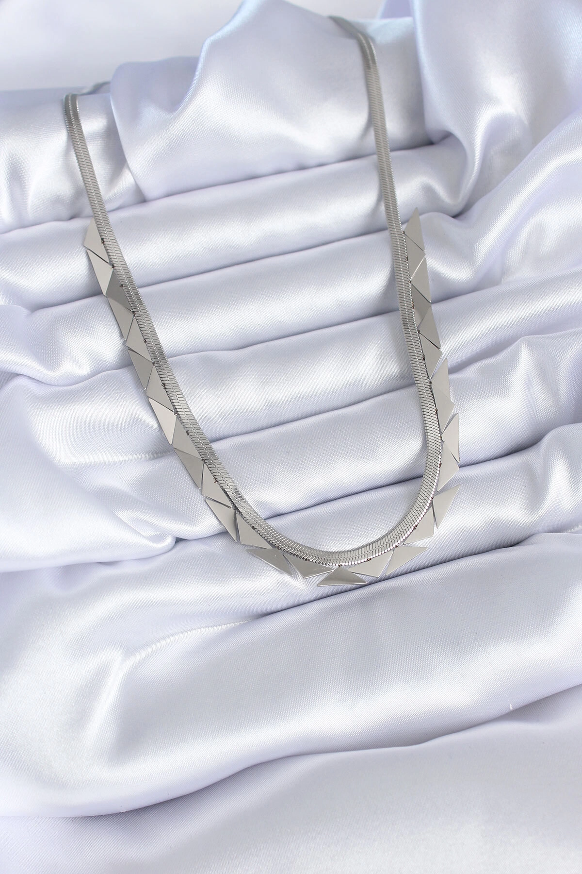 316L Çelik Gümüş Renk İtalyan Zincir Üçgen Model Kadın Kolye-1