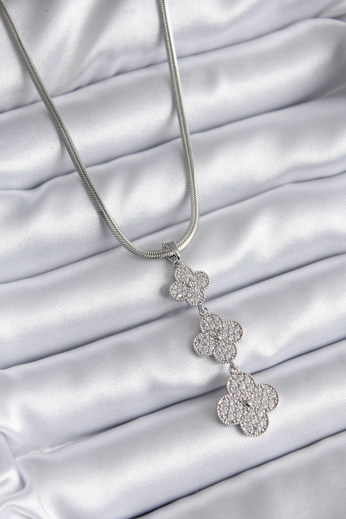 316L Çelik Gümüş Renk İtalyan Zincir Zirkon Taşı Yonca Model Kadın Kolye-0