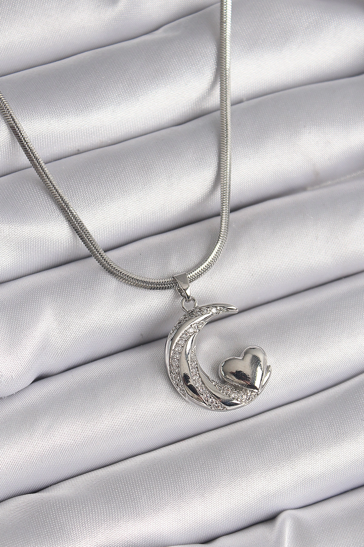 316L Çelik Gümüş Renk İtalyan Zincir Zirkon Taşlı Halil Figür Kalp Detay Kadın Kolye-0
