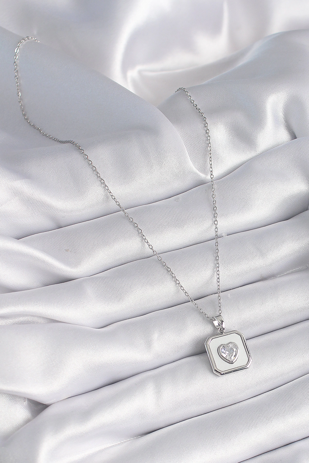 316L Çelik Gümüş Renk Kare Madalyon Kalp Zirkon Taş İşleme Kadın Kolye-1