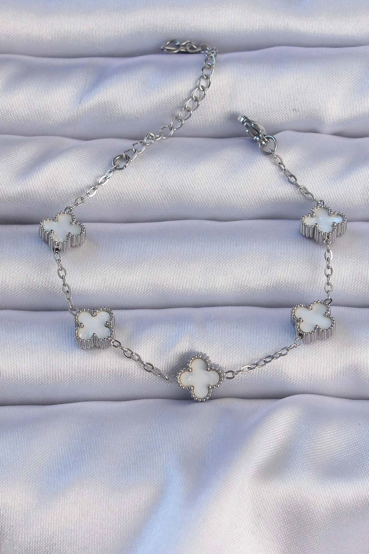 316L Çelik Gümüş Renk Mineli Yonca Model Bileklik-0