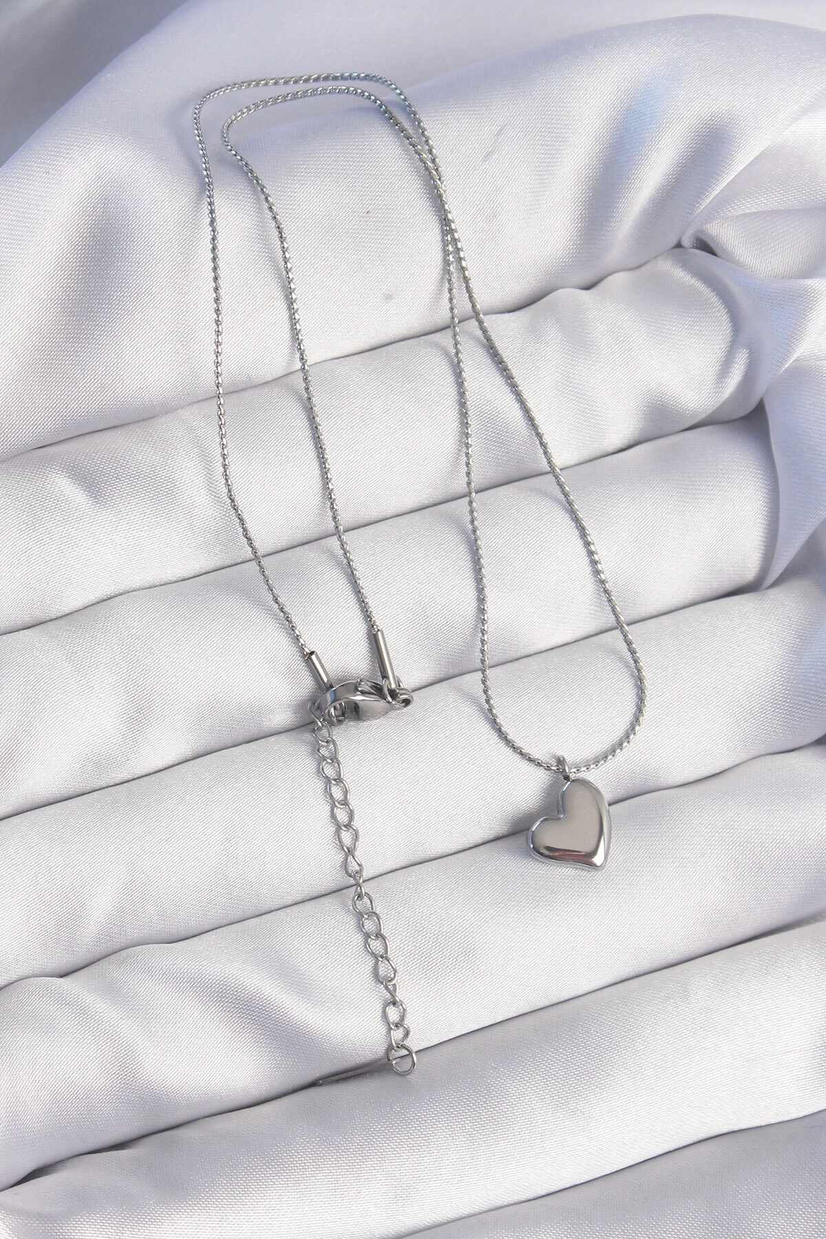 316L Çelik Gümüş Renk Minimal Kalp Tasarımlı Kolye-1