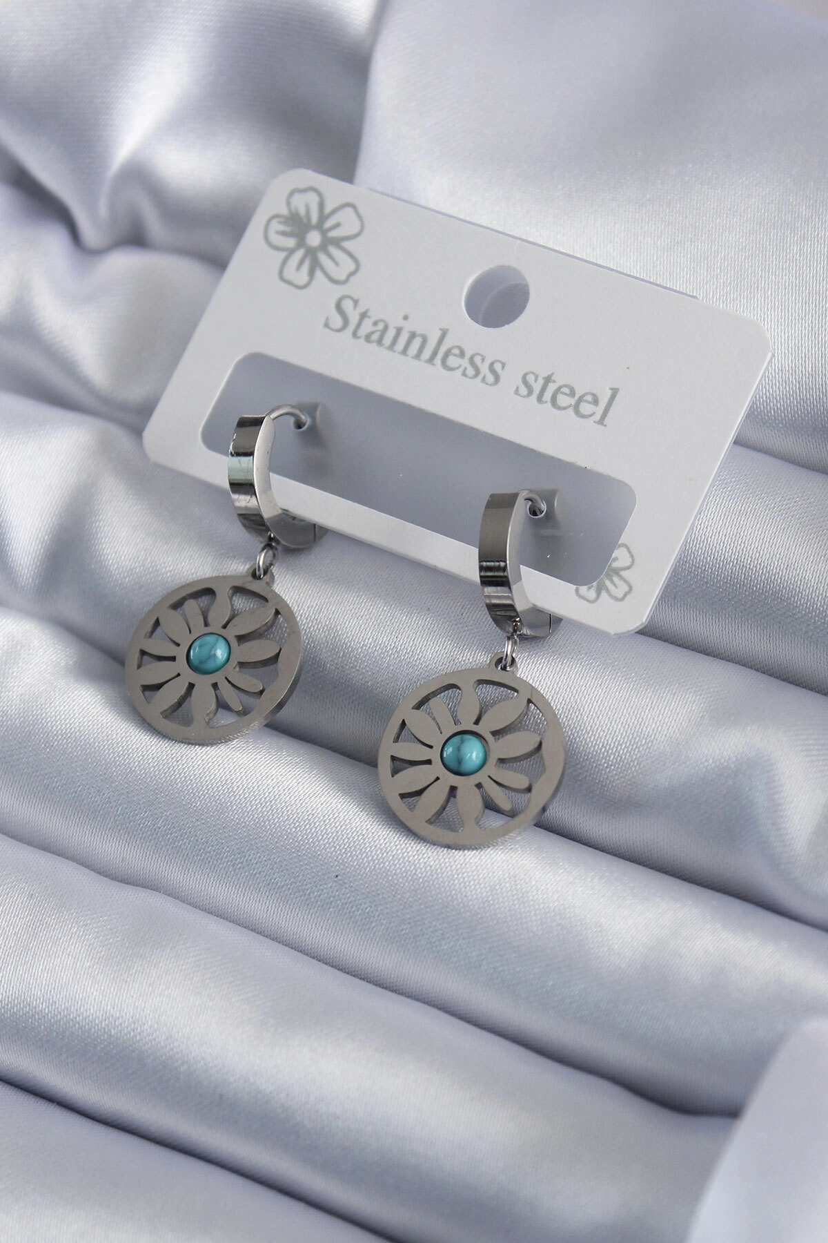 316L Çelik Gümüş Renk Papatya Model Mavi Taş Detay Kadın Küpe-0