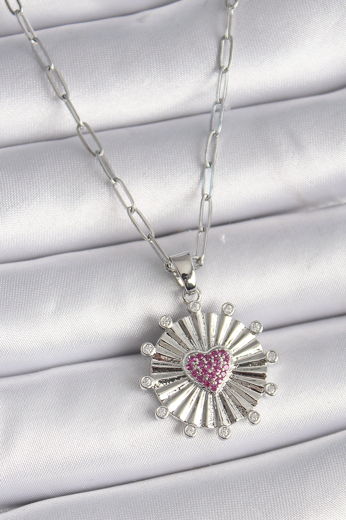 316L Çelik Gümüş Renk Pembe Zirkon Taşlı Kalp İşleme Madalyon Model Kadın Kolye-0