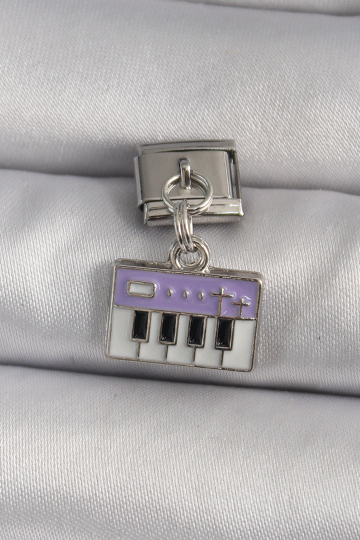 316L Çelik Gümüş Renk Sallantı Mor Piyano Figür Nomination Charm-0
