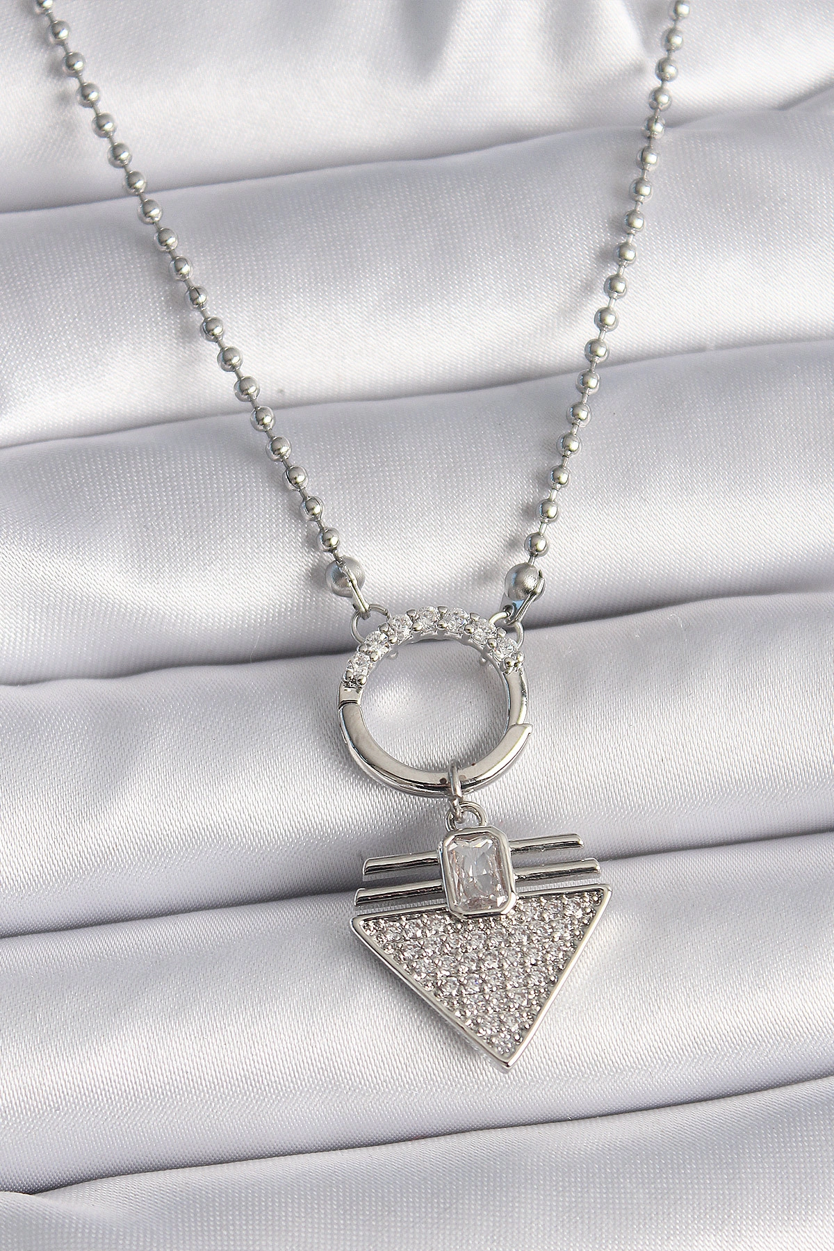 316L Çelik Gümüş Renk Topçuk Zincir Zirkon Taşlı Üçgen Model Kadın Kolye-0