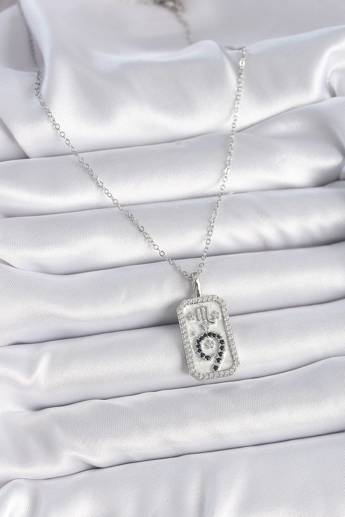 316L Çelik Gümüş Renk Zincir Akrep Burcu Zirkon Taşlı Kadın Kolye-1