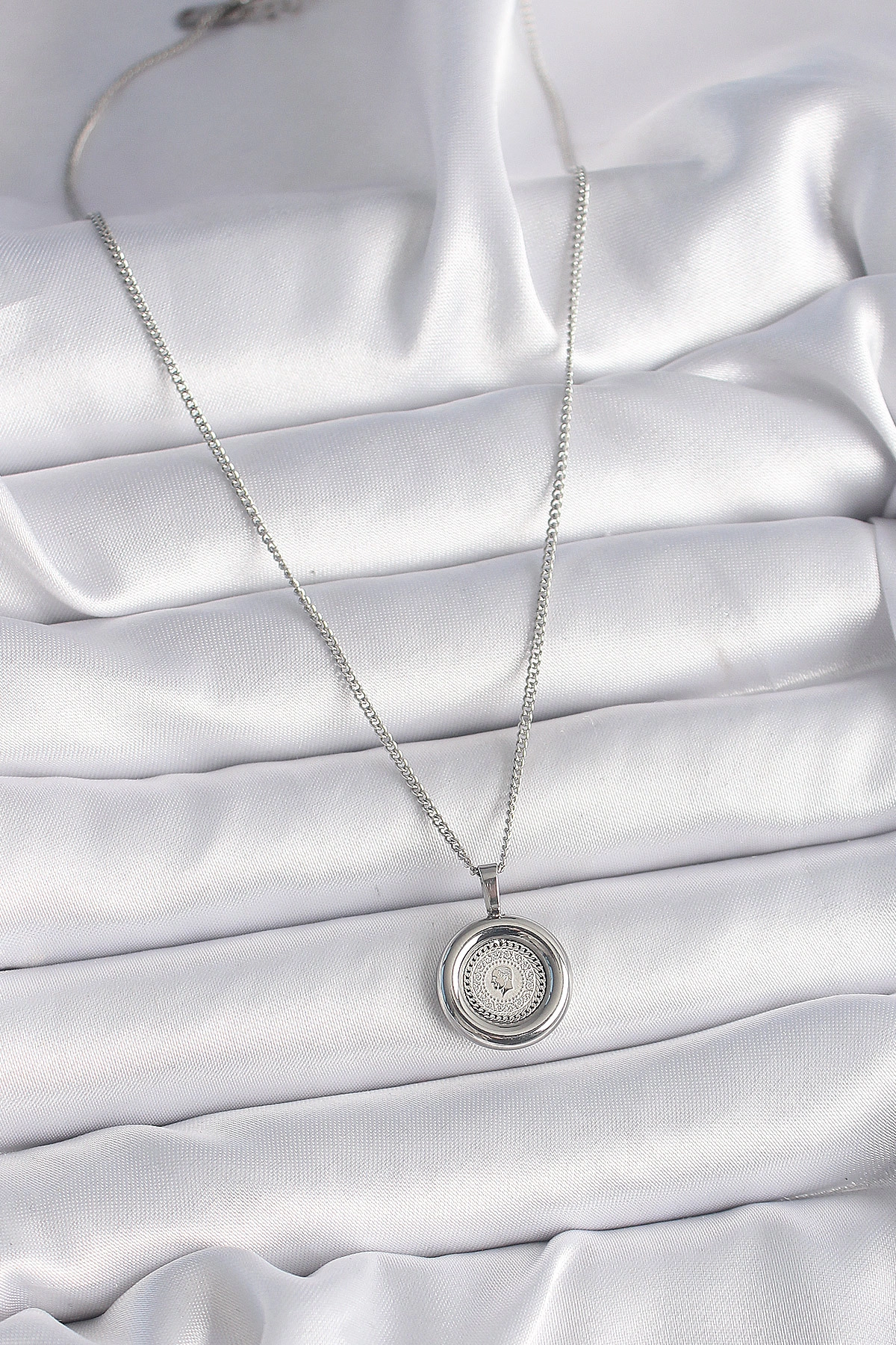 316L Çelik Gümüş Renk Zincir Gümüş Renk Altın Model Kadın Kolye-1