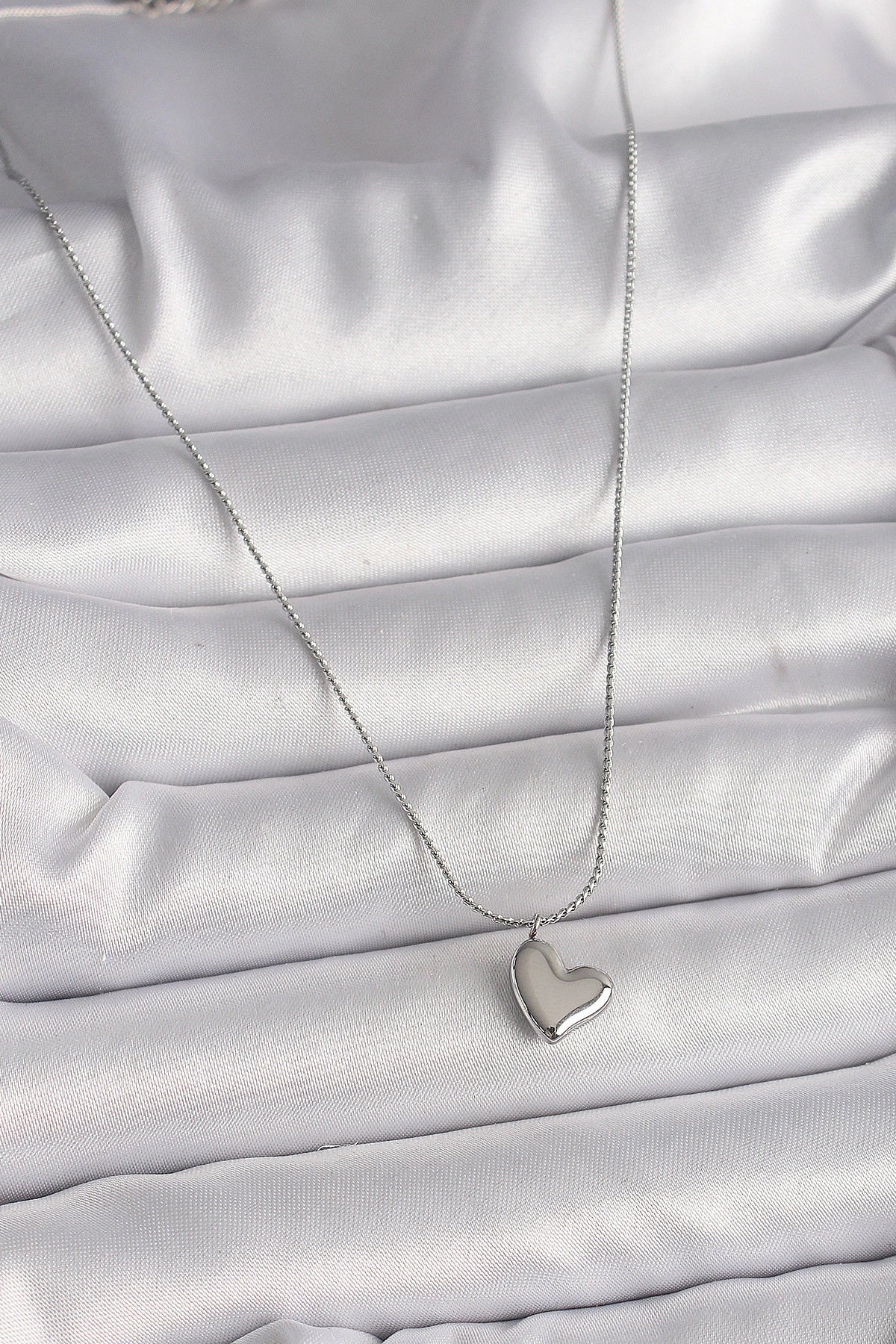 316L Çelik Gümüş Renk Zincir Kalp Figür Kadın Kolye-1