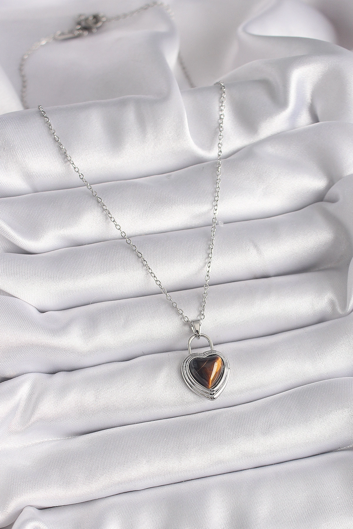 316L Çelik Gümüş Renk Zincir Kilit Kalp Kehribar Boncuk Model Kadın Kolye-1