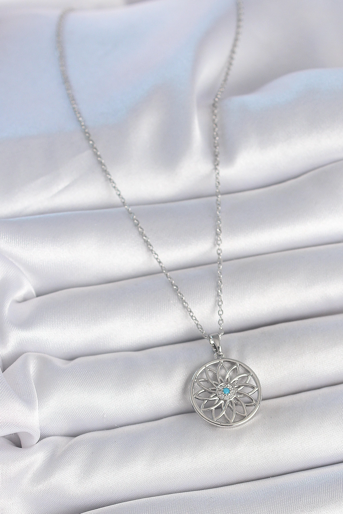 316L Çelik Gümüş Renk Zincir Mavi Taşlı Lotus Model Kadın Kolye-1