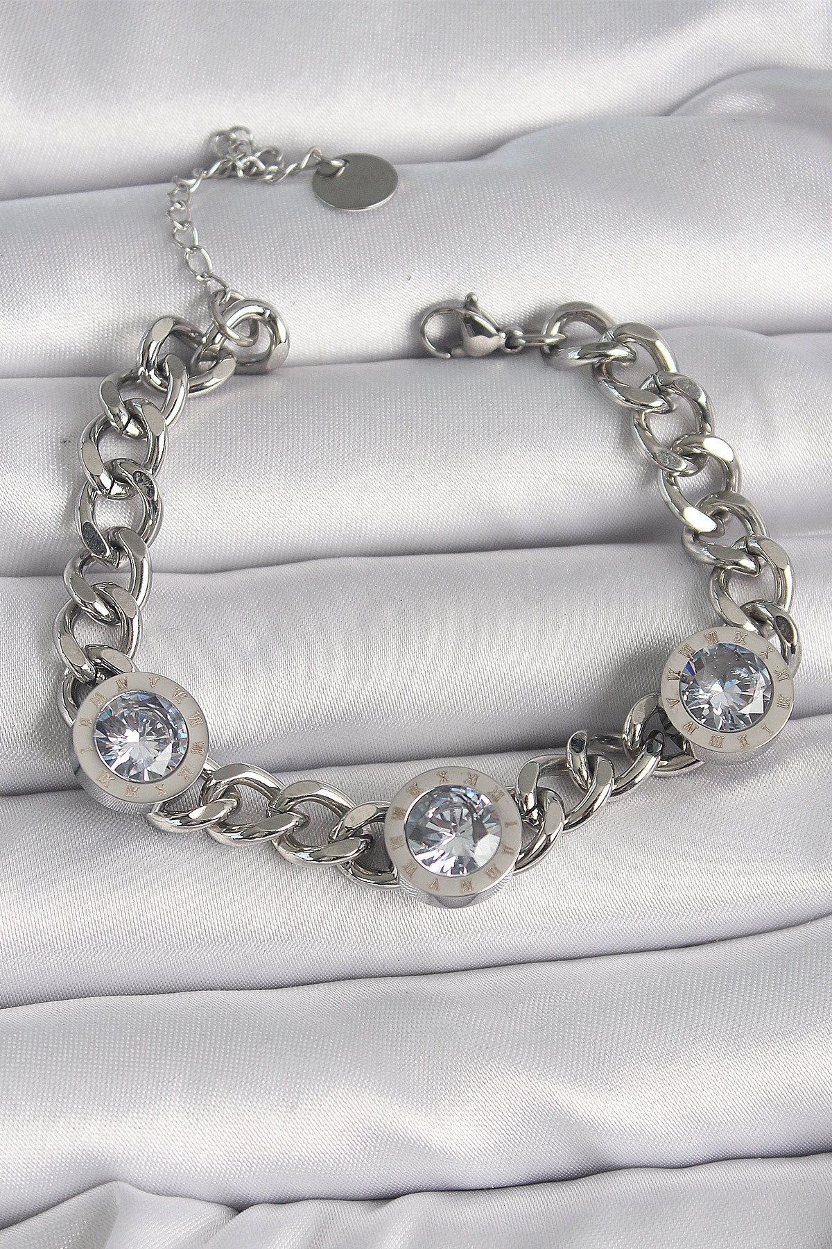 316L Çelik Gümüş Renk Zincir Model Zirkon Taşlı İşleme Detaylı Kadın Bileklik-0