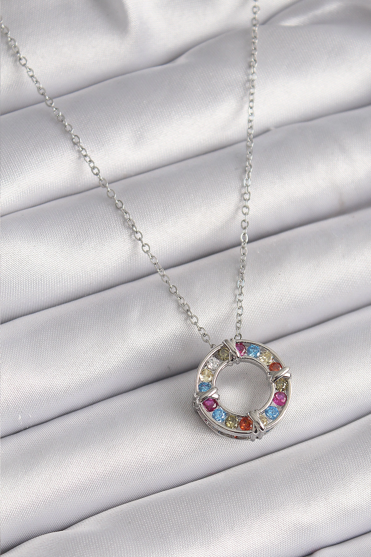 316L Çelik Gümüş Renk Zincir Renkli Zirkon Taşlı Xoxo Model Kadın Kolye-0