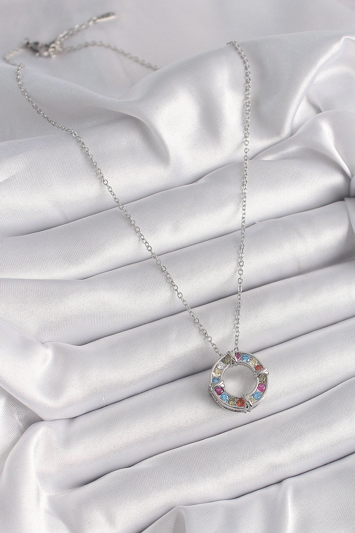 316L Çelik Gümüş Renk Zincir Renkli Zirkon Taşlı Xoxo Model Kadın Kolye-1