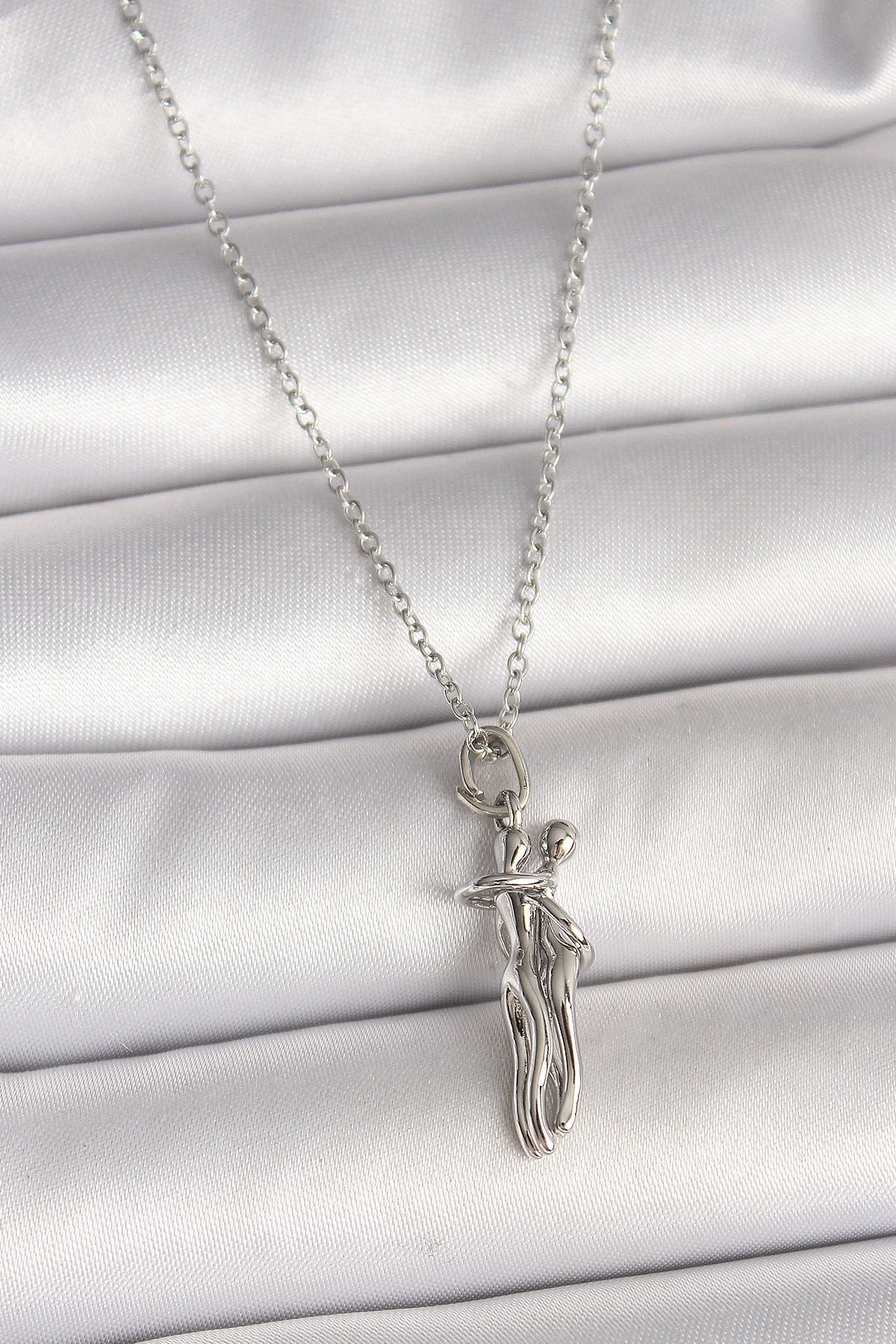 316L Çelik Gümüş Renk Zincir Sarılma Model Kadın Kolye-0