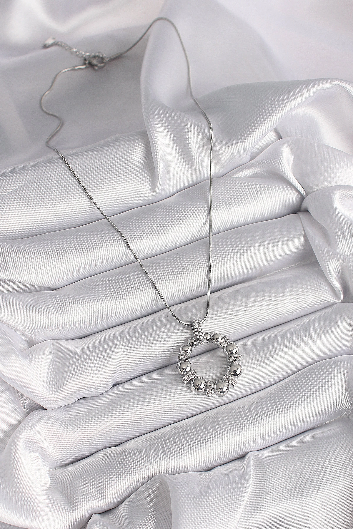 316L Çelik Gümüş Renk Zincir Zirkon Taş Detaylı Bombeli Halka Model Kadın Kolye-1