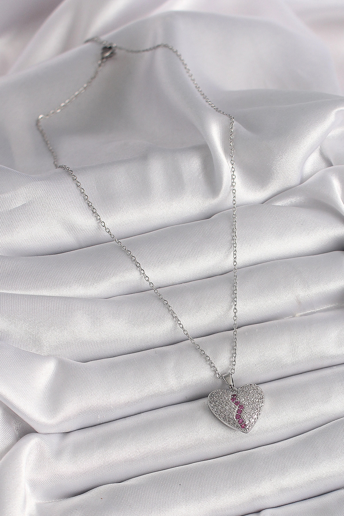 316L Çelik Gümüş Renk Zincir Zirkon Taşlı Kalp Model Kadın Kolye-1