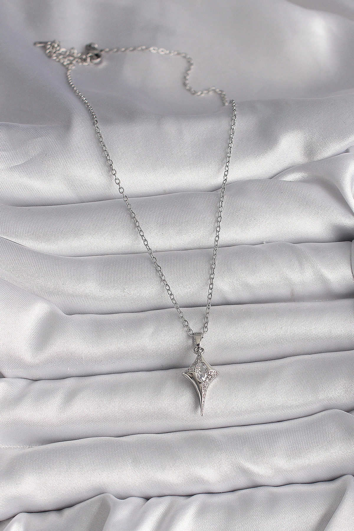 316L Çelik Gümüş Renk Zincir Zirkon Taşlı Kuzey Yıldızı Model Kadın Kolye-1