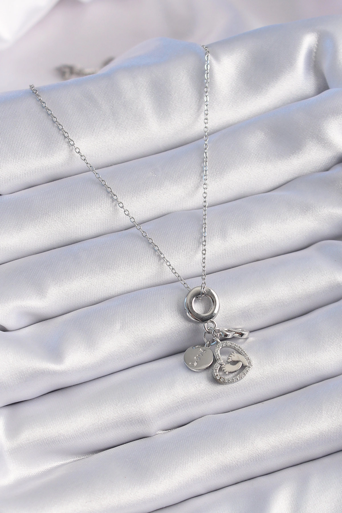 316L Çelik Gümüş Renk Zirkon Taş Detay Kalp Model Charm Kadın Kolye-1