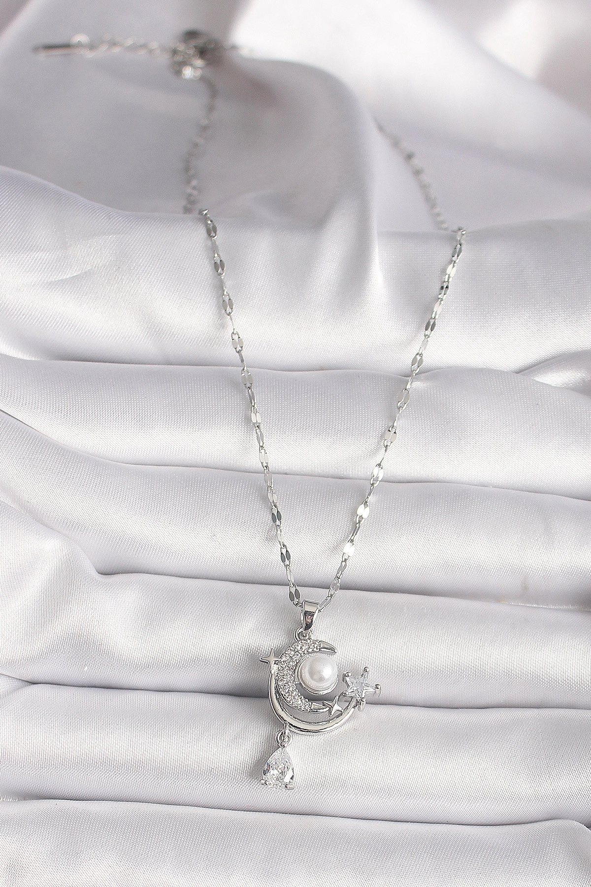 316L Çelik Gümüş Renk Zirkon Taşlı Ay Yıldız Sallantı Detay Kadın Kolye-1