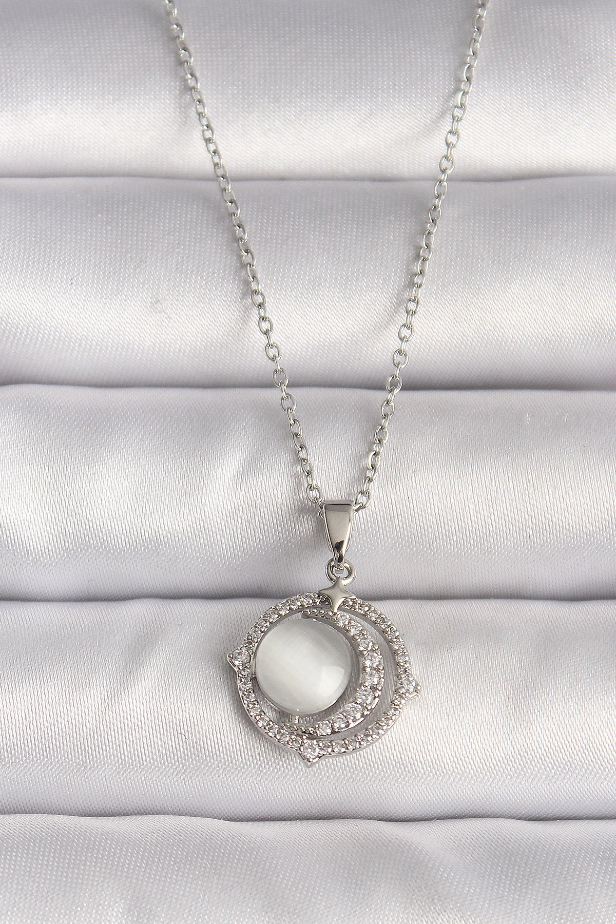 316L Çelik Gümüş Renk Zirkon Taşlı Beyaz Sedefli Hilal Model Kadın Kolye-0