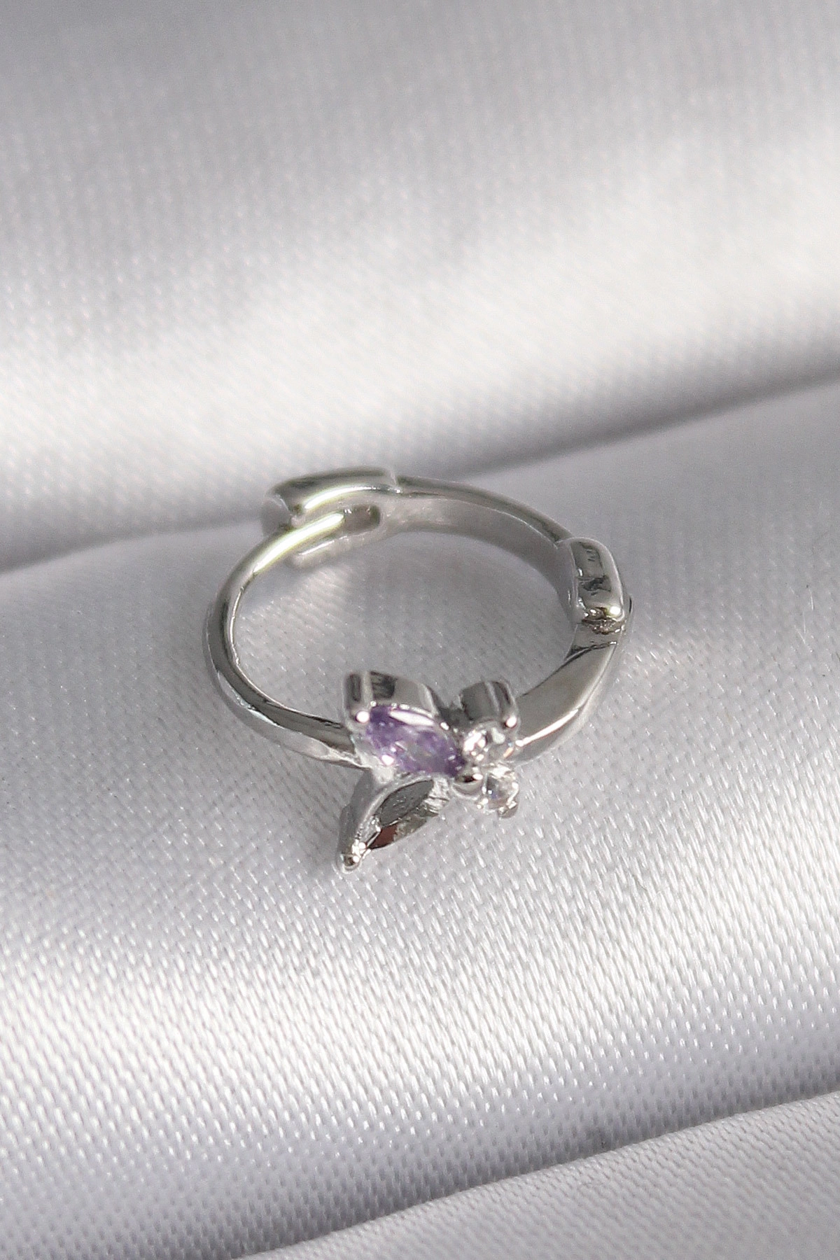 316L Çelik Gümüş Renk Zirkon Taşlı Kelebek Model Tragus Piercing-0