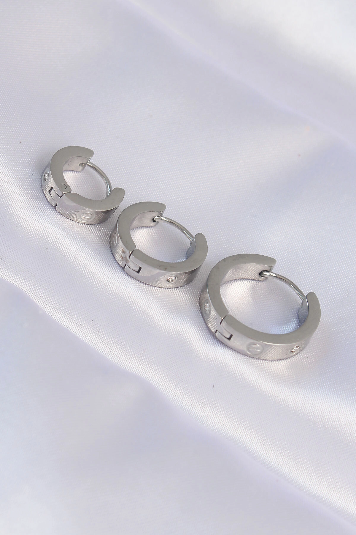 316L Çelik Gümüş Renk Zirkon Taşlı Model 3lü Halka Küpe-0