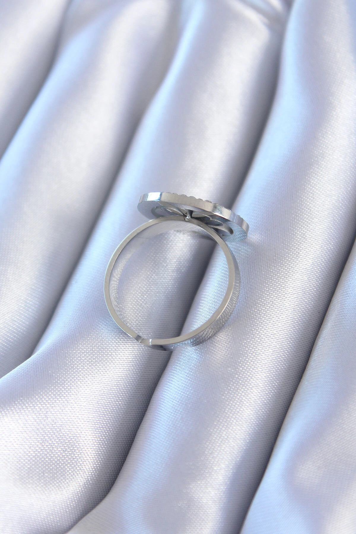 316L Çelik Gümüş Renk Zirkon Taşlı Yonca Model Kadın Yüzük-1