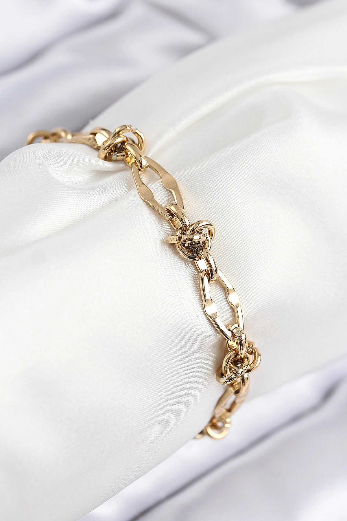 316L Çelik Parçalı Zincir Model Gold Renk Kadın Bileklik-0