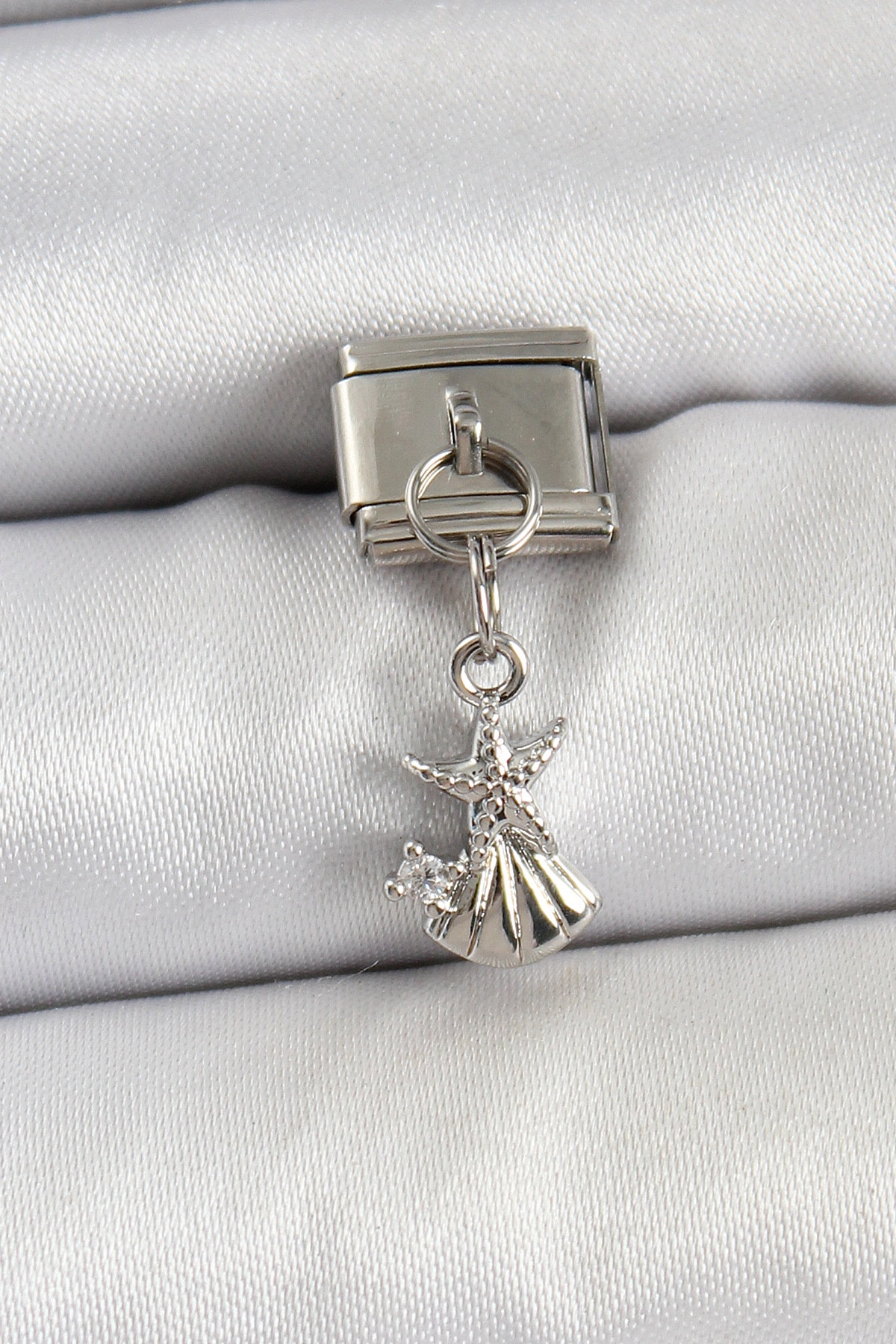 316L Çelik Sallantılı Zirkon Taşlı Deniz Yıldızı Ve İstiridye Model Gümüş Renk Nomination Charm-0