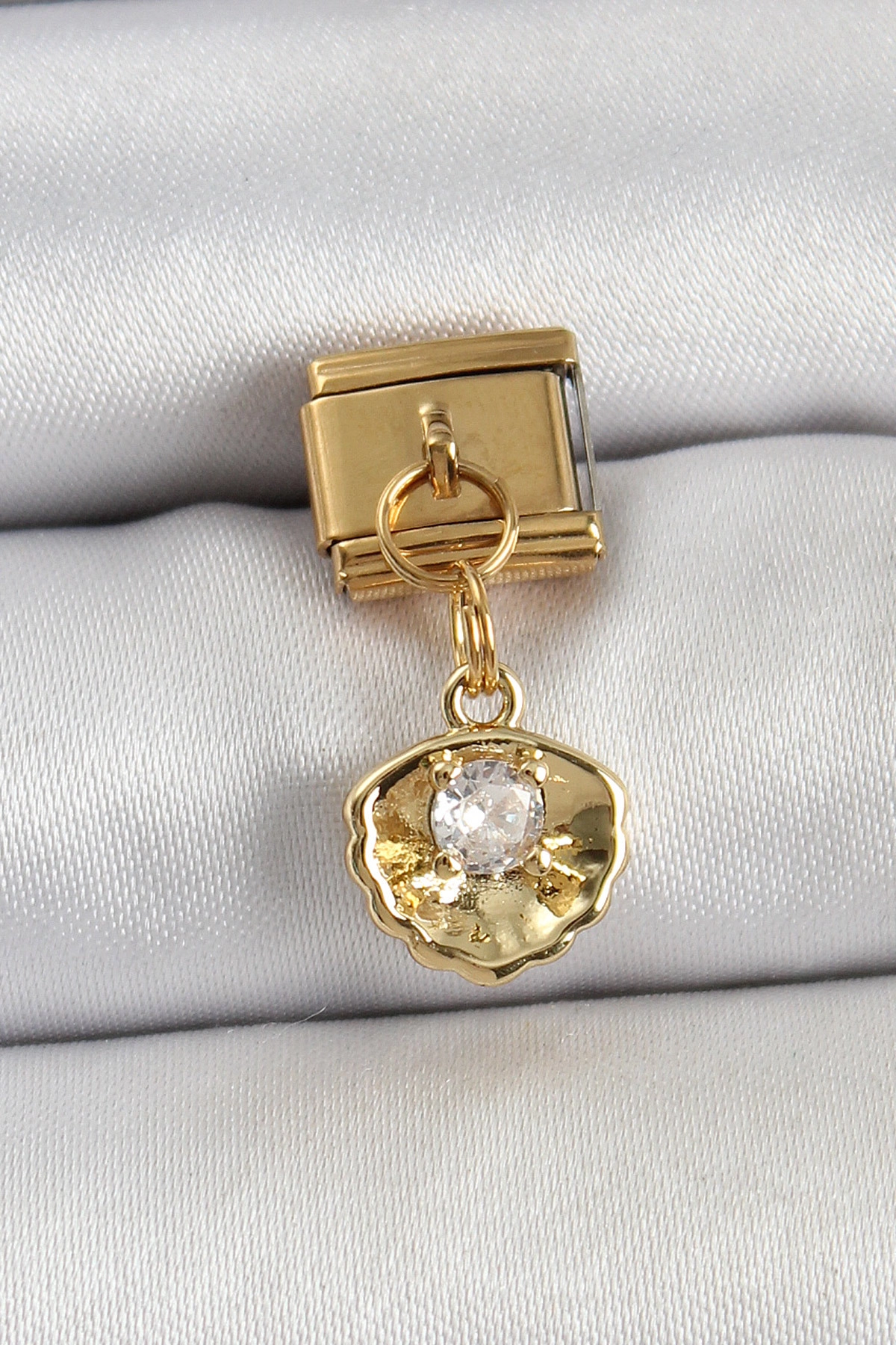 316L Çelik Sallantılı Zirkon Taşlı İstiridye Model Gold Renk Nomination Charm-0
