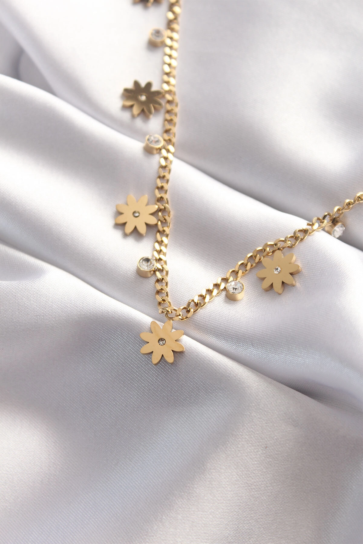 316L Çelik Taşlı Gold Renk Çoklu Çiçek Kolye-1