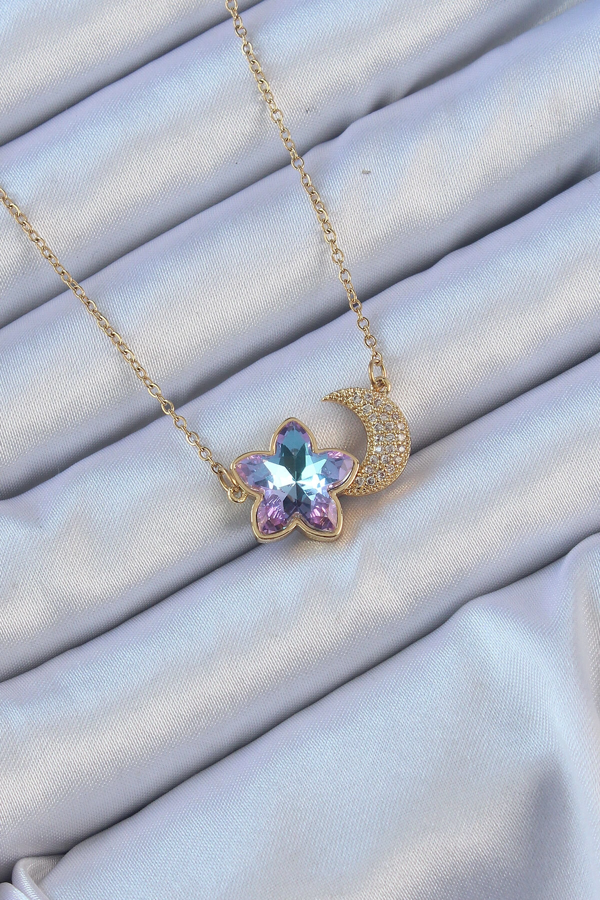 316L Çelik Zincir Altın Renk Ay Tasarımlı Renkli Zirkon Taşlı Çiçek Kolye-0