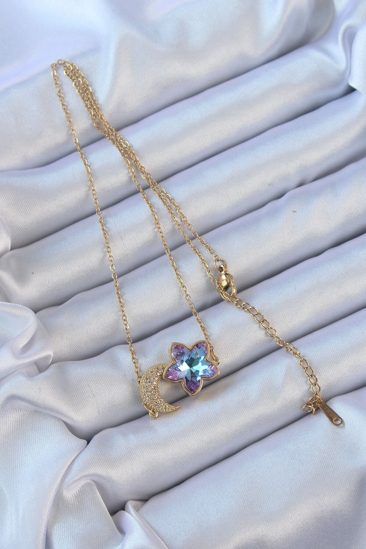 316L Çelik Zincir Altın Renk Ay Tasarımlı Renkli Zirkon Taşlı Çiçek Kolye-1