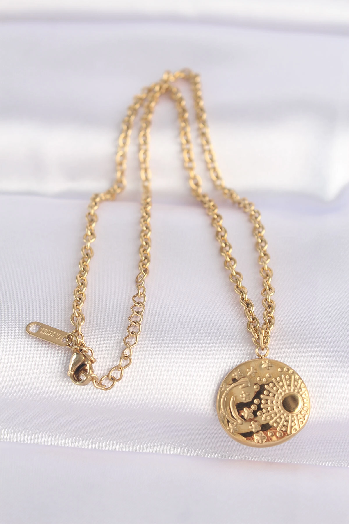 316L Çelik Zincir Altın Renk Oval Desenli Kolye-1