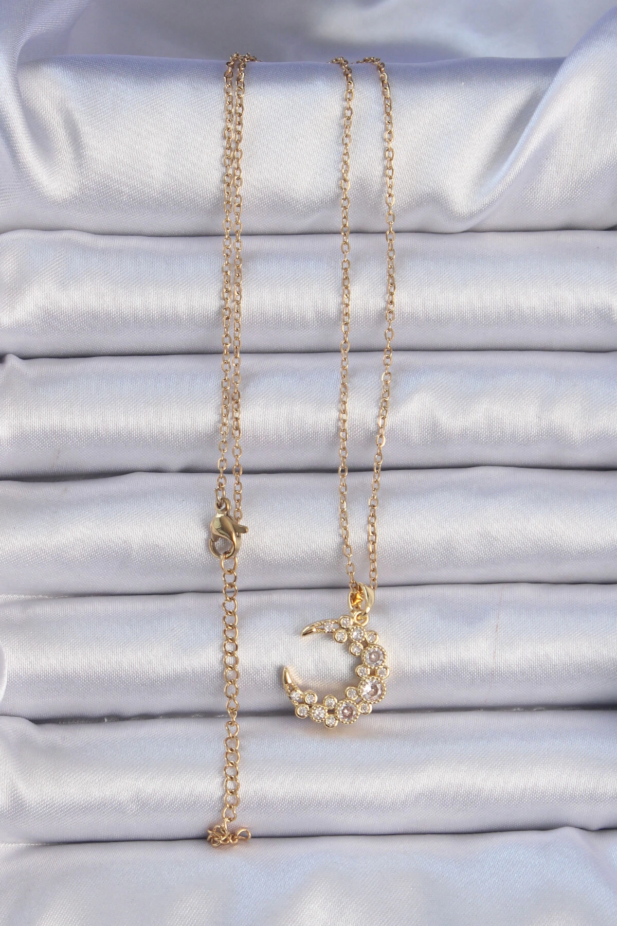 316L Çelik Zincir Altın Renk Zirkon Taşlı Ay Kolye-1