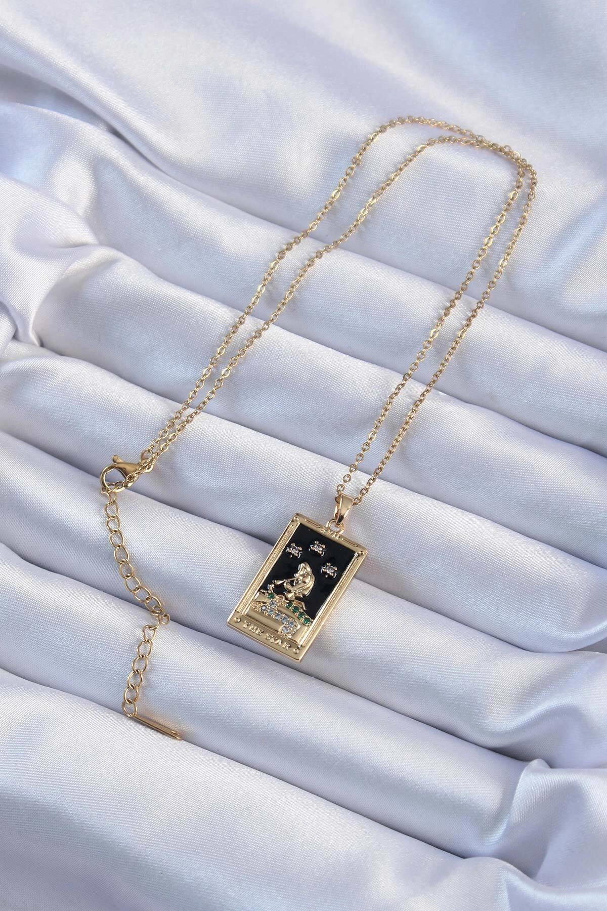 316L Çelik Zincir Altın Renk Zirkon Taşlı Siyah Mineli Kız Figürlü Tarot Kolye-1