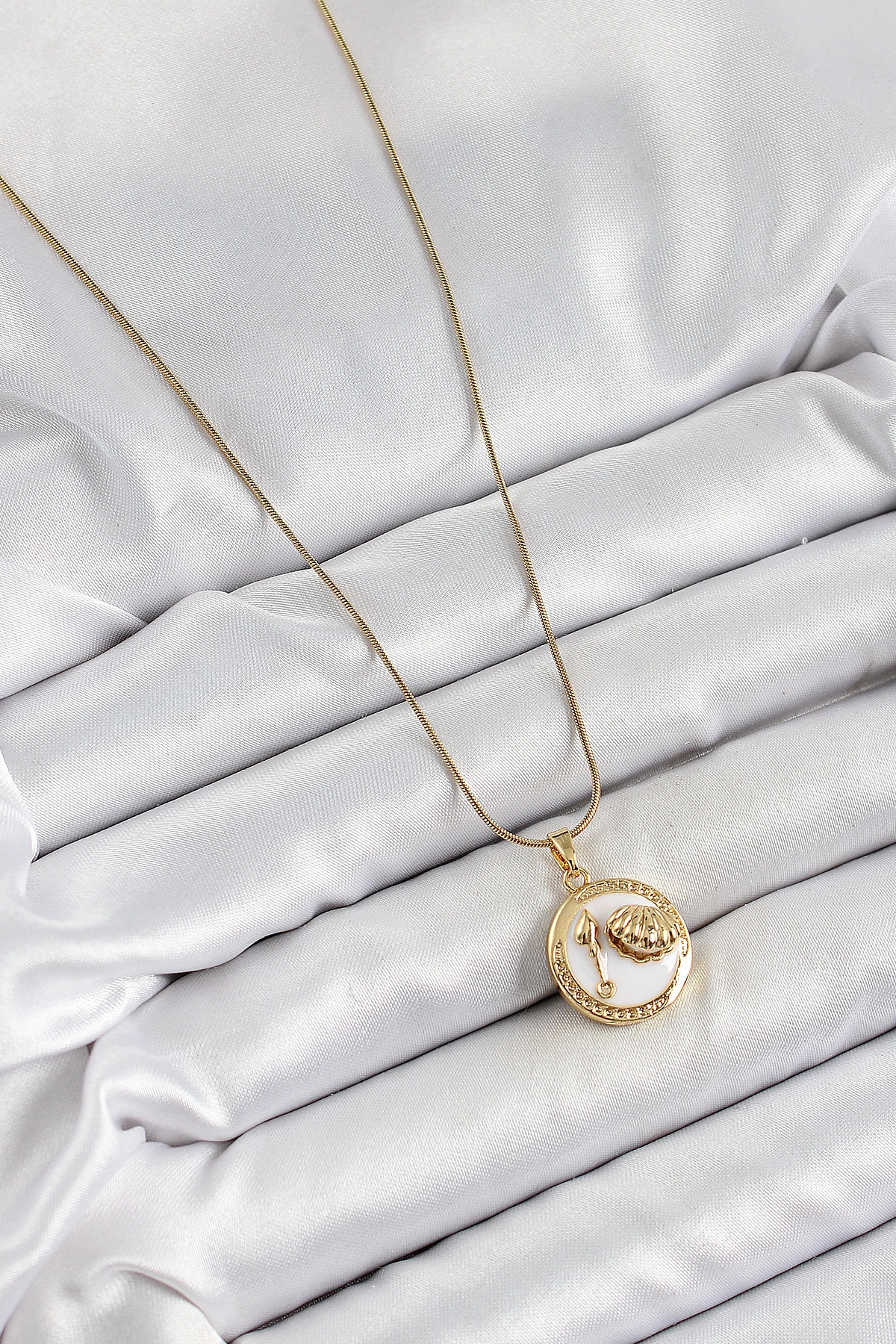 316L Çelik Zincir Beyaz Mineli Sanatsal Portre İstiridye Model Gold Renk Kadın Kolye-1