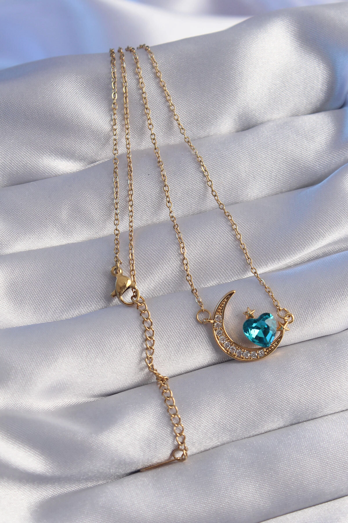 316L Çelik Zincir Gold Renk Mavi Zirkon Taşlı Ay Tasarımlı Kolye-1