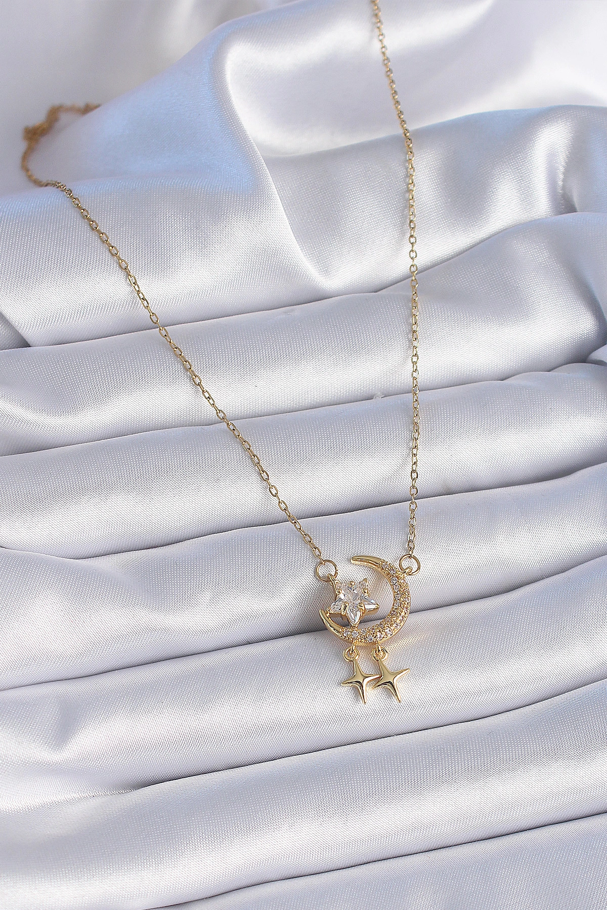 316L Çelik Zincir Gold Renk Zirkon Taşlı Hilal Model Yıldız Detay Kadın Kolye-1