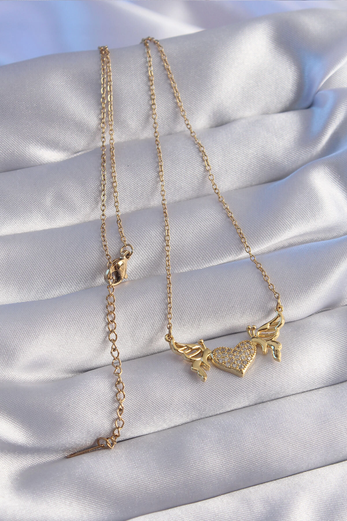 316L Çelik Zincir Gold Renk Zirkon Taşlı Kalp Model Kelebek Detay Kolye-1