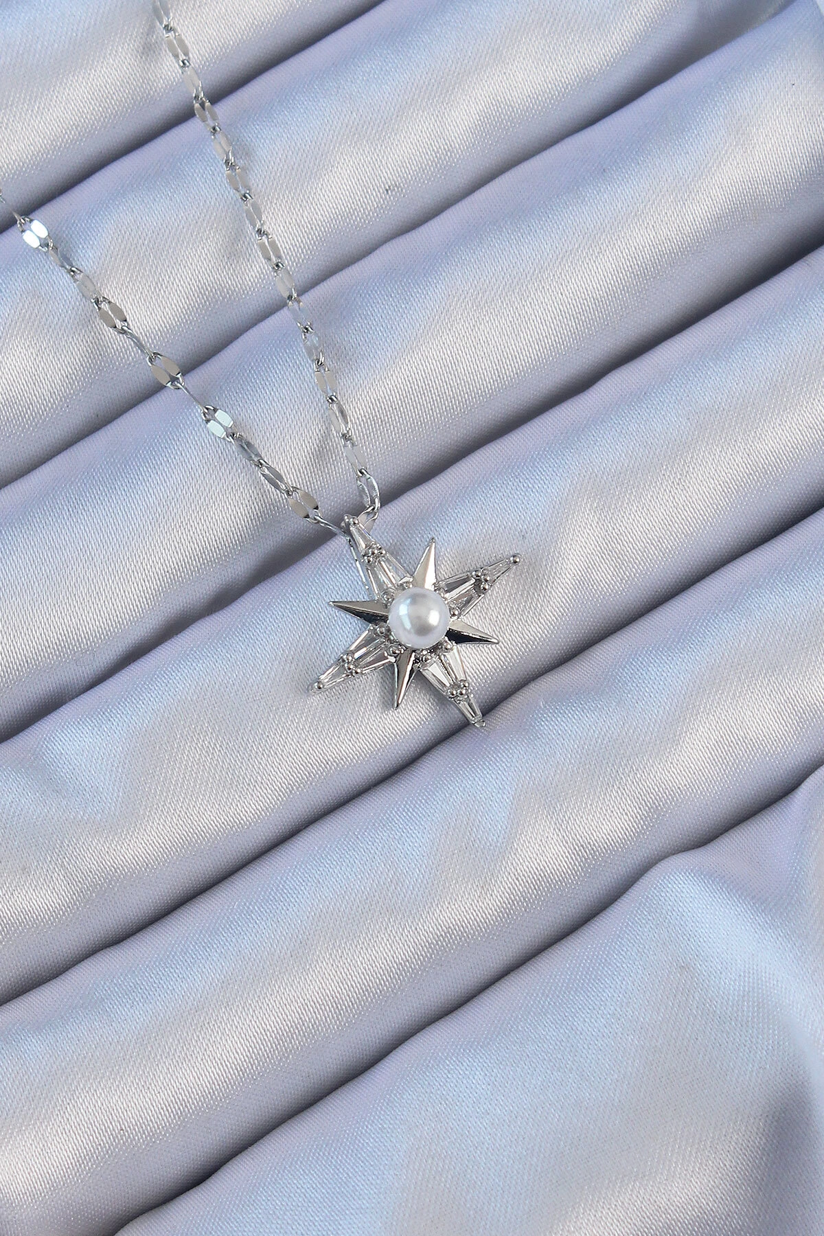 316L Çelik Zincir Gümüş Renk Baget Taşlı İnci Detay Kutup Yıldızı Kolye-0