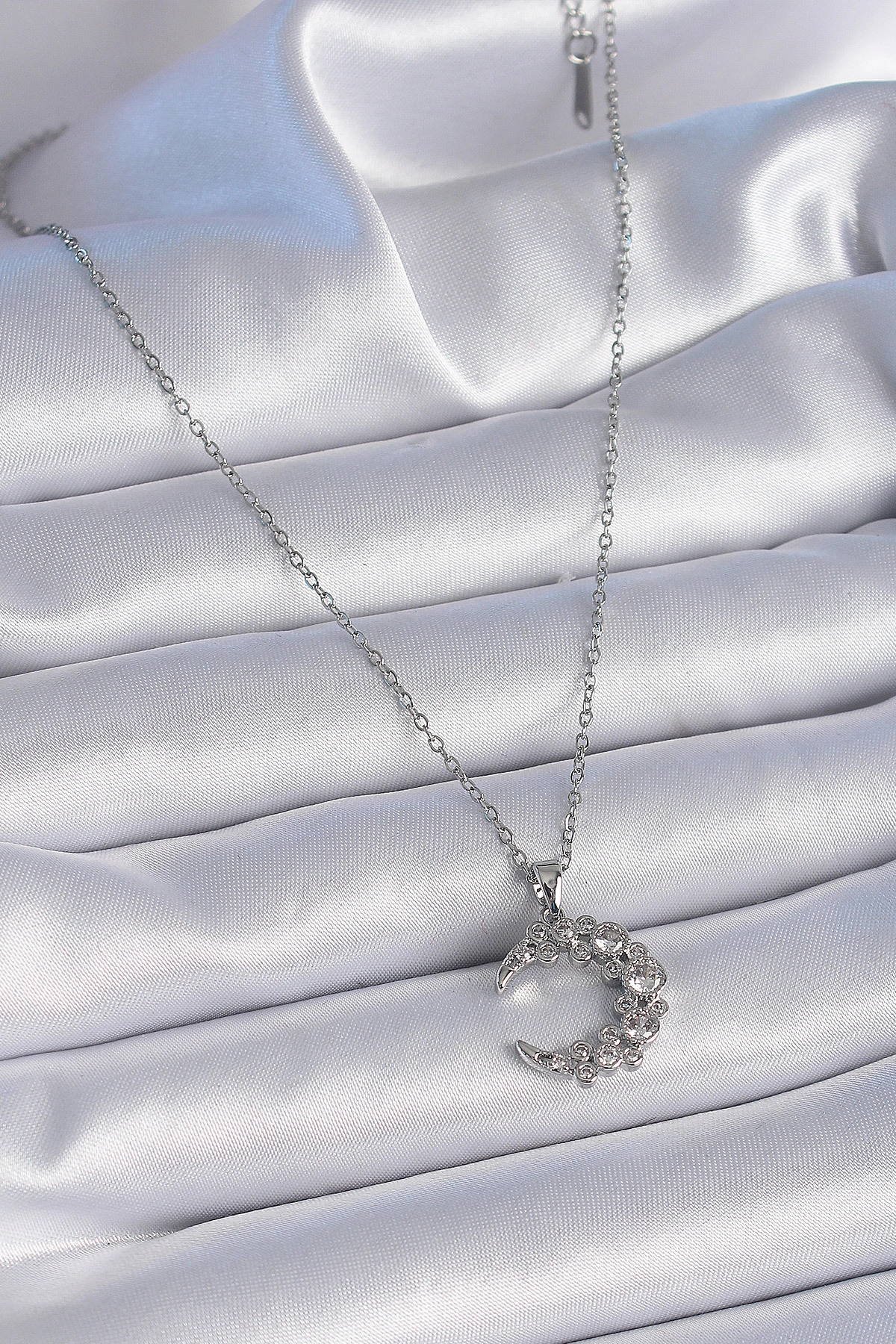 316L Çelik Zincir Gümüş Renk Zirkon Taşlı Hilal Model Kadın Kolye-1