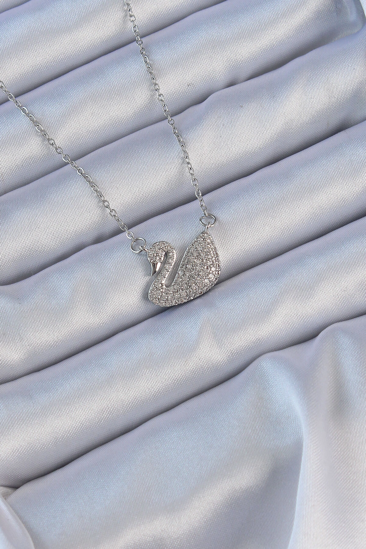 316L Çelik Zincir Gümüş Renk Zirkon Taşlı Kuğu Kolye-0